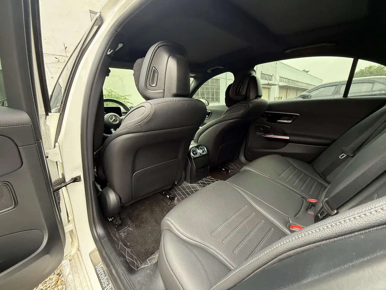 Mercedes Benz Class C 2024 C 260 L 48V 1.5T Sports Edition (Modified 3) Automatic Gear 4