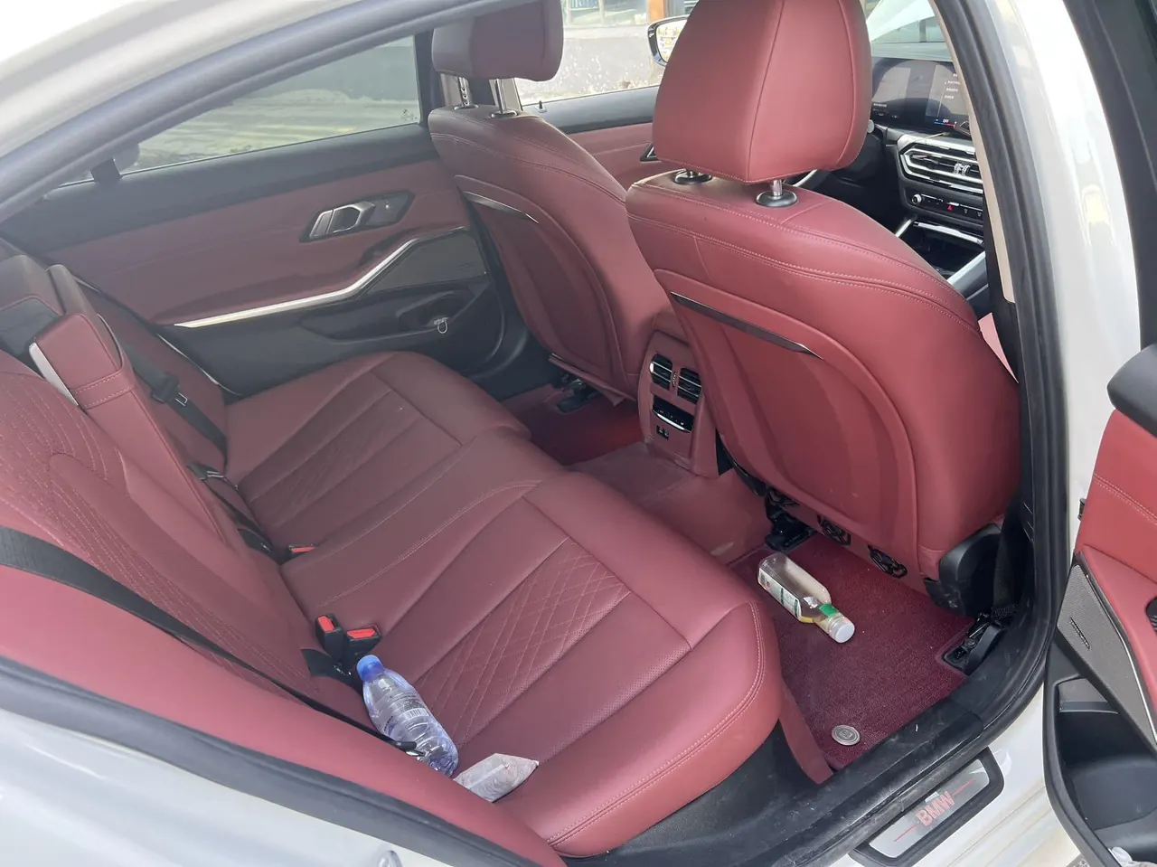 BMW 2024 i3 eDrive 35 L automatic gear 3