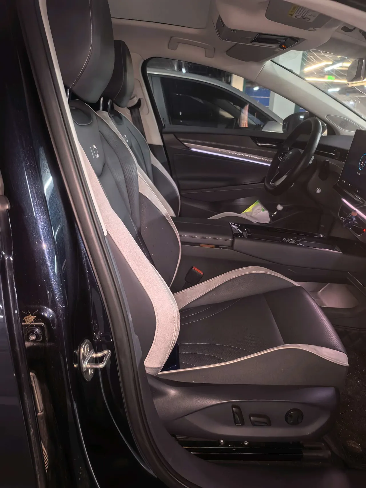 Volkswagen 2024 ID. 7 VIZZION PRO automatic transmission 4