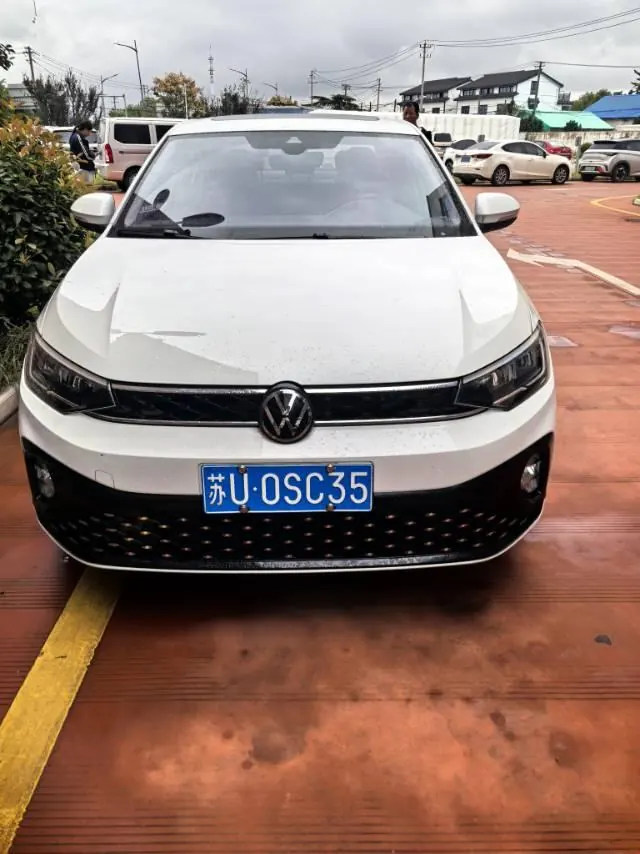 Volkswagen 2025 Lavida New 1.5 New Yi Edition Automatic Gear 2