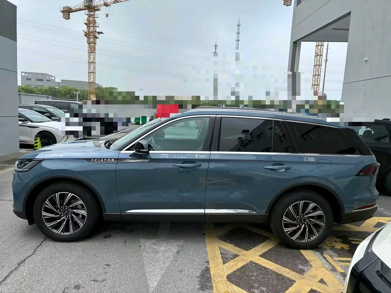 Lincoln 2024 Aviator 3.0T V6 4-wheel Elegant Edition 6-seat Automatic Gear 3