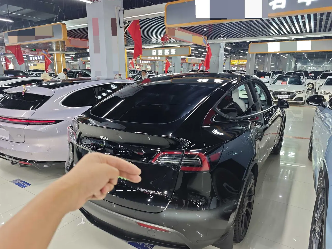 Tesla 2024 Model Y rear-wheel drive version automatic transmission 3