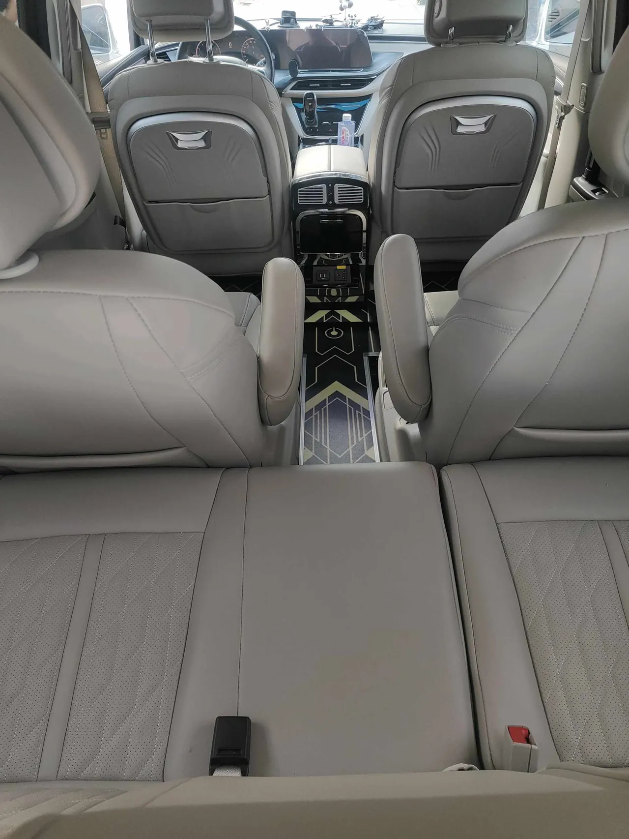 Buick 2023 GL8 ES Lu Zun 48V 2.0T 653T Comfortable Automatic Gear 5