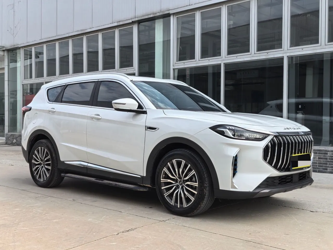 Jetour 2024 X70 PLUS 1.5T Champion Edition MAX7 Automatic Gear 3