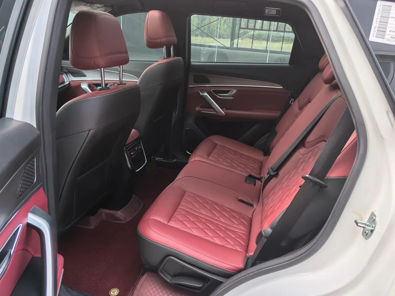 Jetour 2024 X70 PLUS 1.5T Champion Edition MAX7 Automatic Gear 9