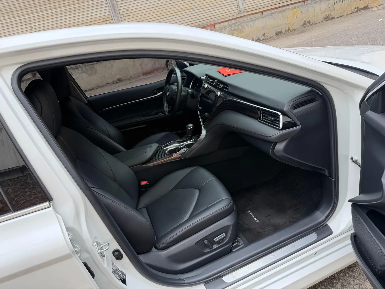 Toyota 2021 Camry 2.0G Stepless Deluxe Edition Automatic Gear 12