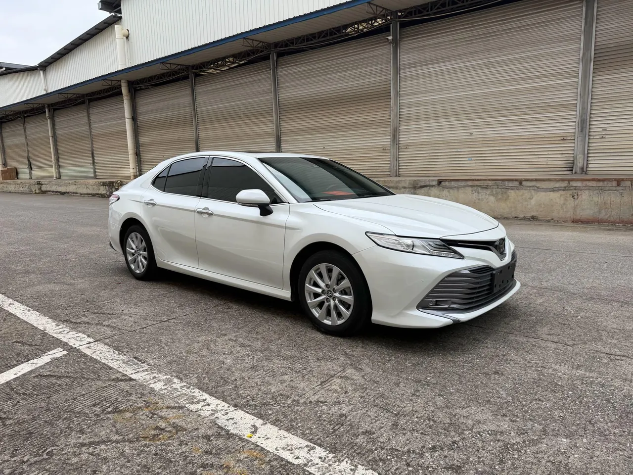 Toyota 2021 Camry 2.0G Stepless Deluxe Edition Automatic Gear 3