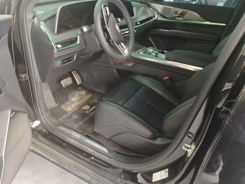 Cadillac 2026 XT5 48V 2.0T honorable automatic gear 4