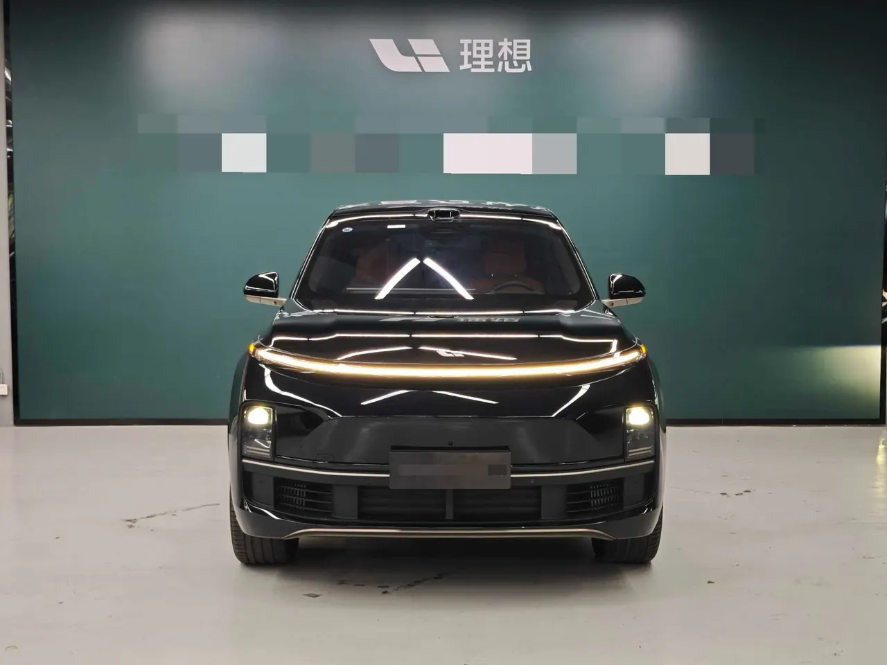 Li 2025 L9 Ultra Smart Refresh Edition Automatic Transmission 2