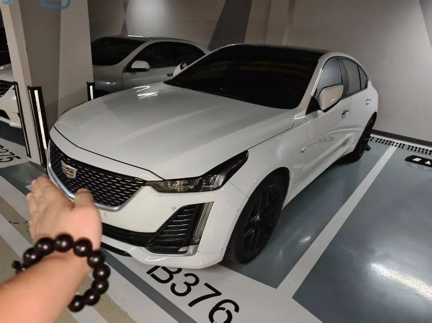Open image lightbox: Cadillac 2021 CT5 2.0T 28T luxury automatic gear
