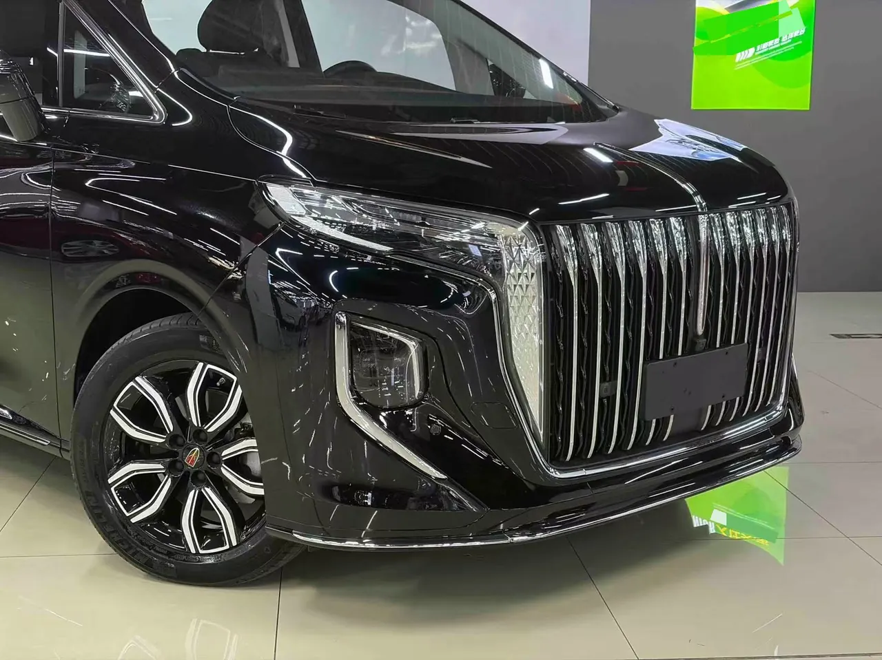 HongQi 2023 HQ9 48V 2.0T Zhilian Flag Collar Edition Automatic Gear 5