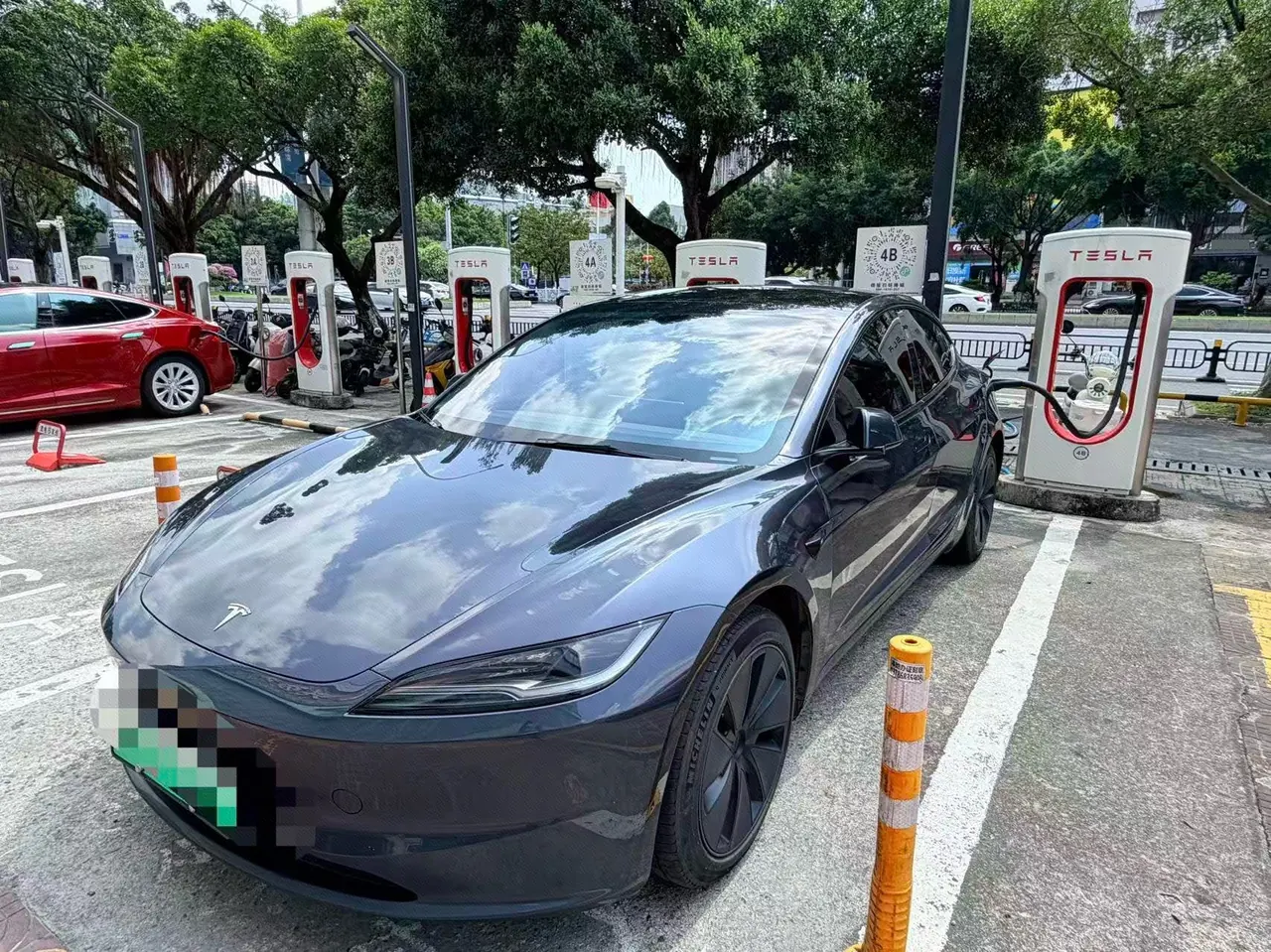 打开图片灯箱:Tesla 2023 Model 3 Rejuvenation Edition Rear Wheel Drive Automatic Transmission