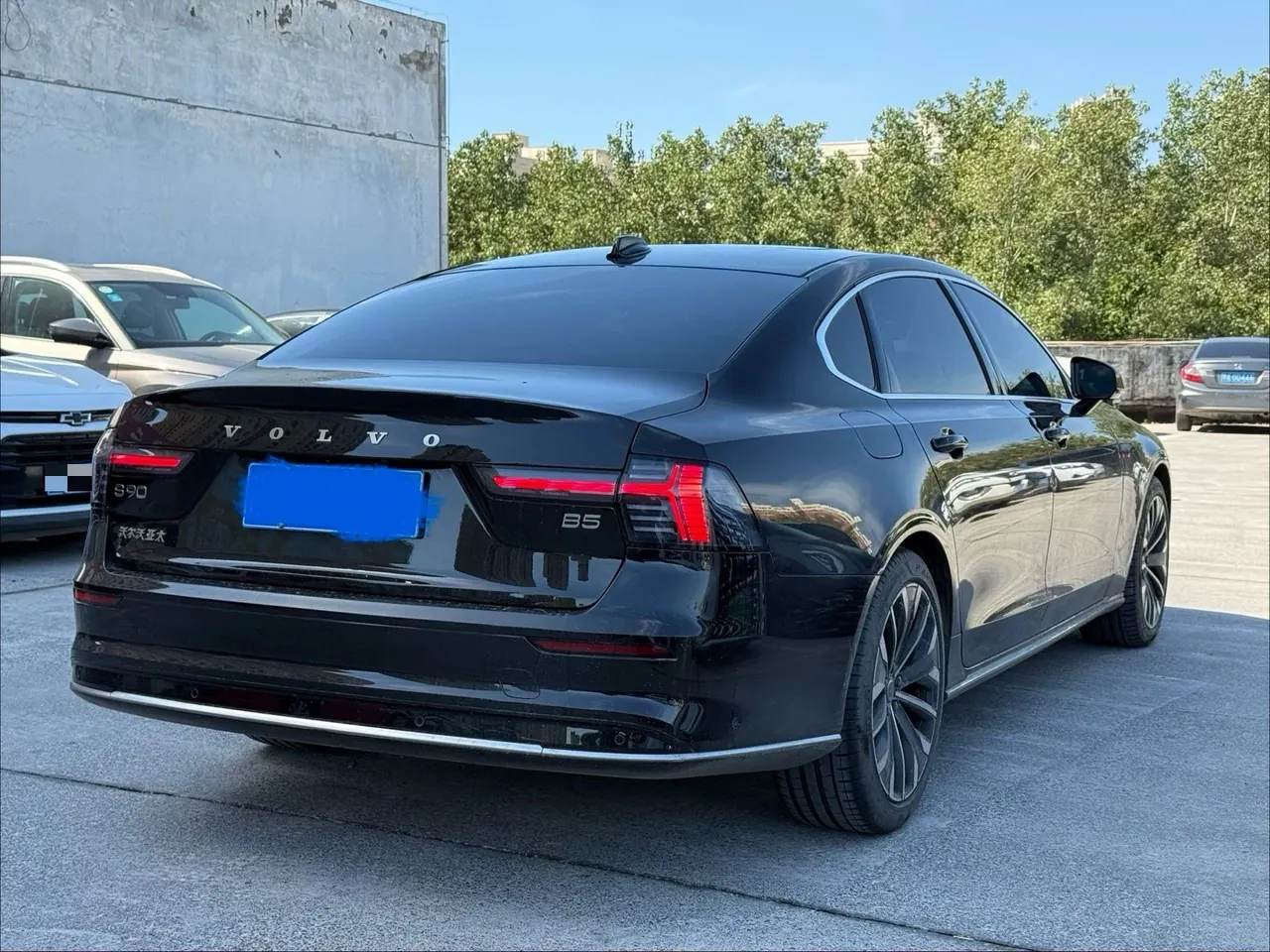 Volvo 2026 S90 48V 2.0T B5 Zhiyuan Deluxe Edition Automatic Gear 8