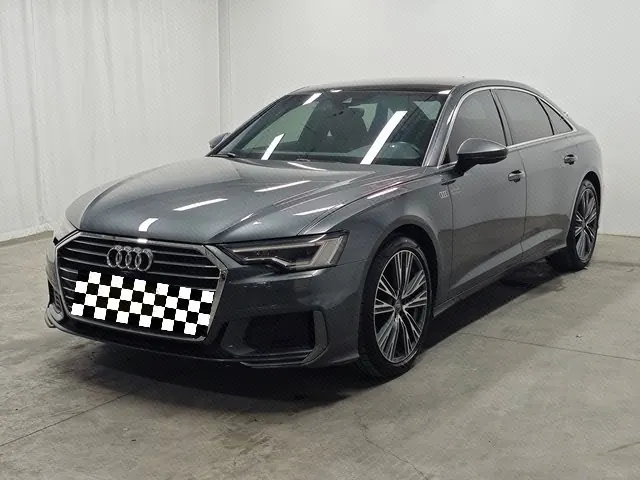 Open image lightbox: Audi 2021 A6L 2.0TFSI 45TFSI into the life version of automatic gear