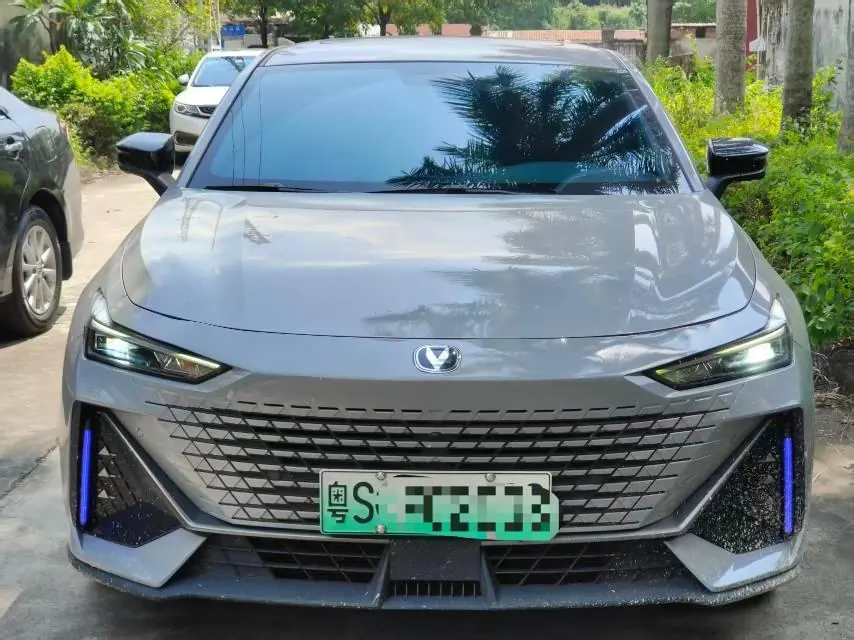 ChangAn 2023 UNI-V Smart Electric iDD 1.5T 113km Smart Fun (Fast Edition) Automatic Gear 2