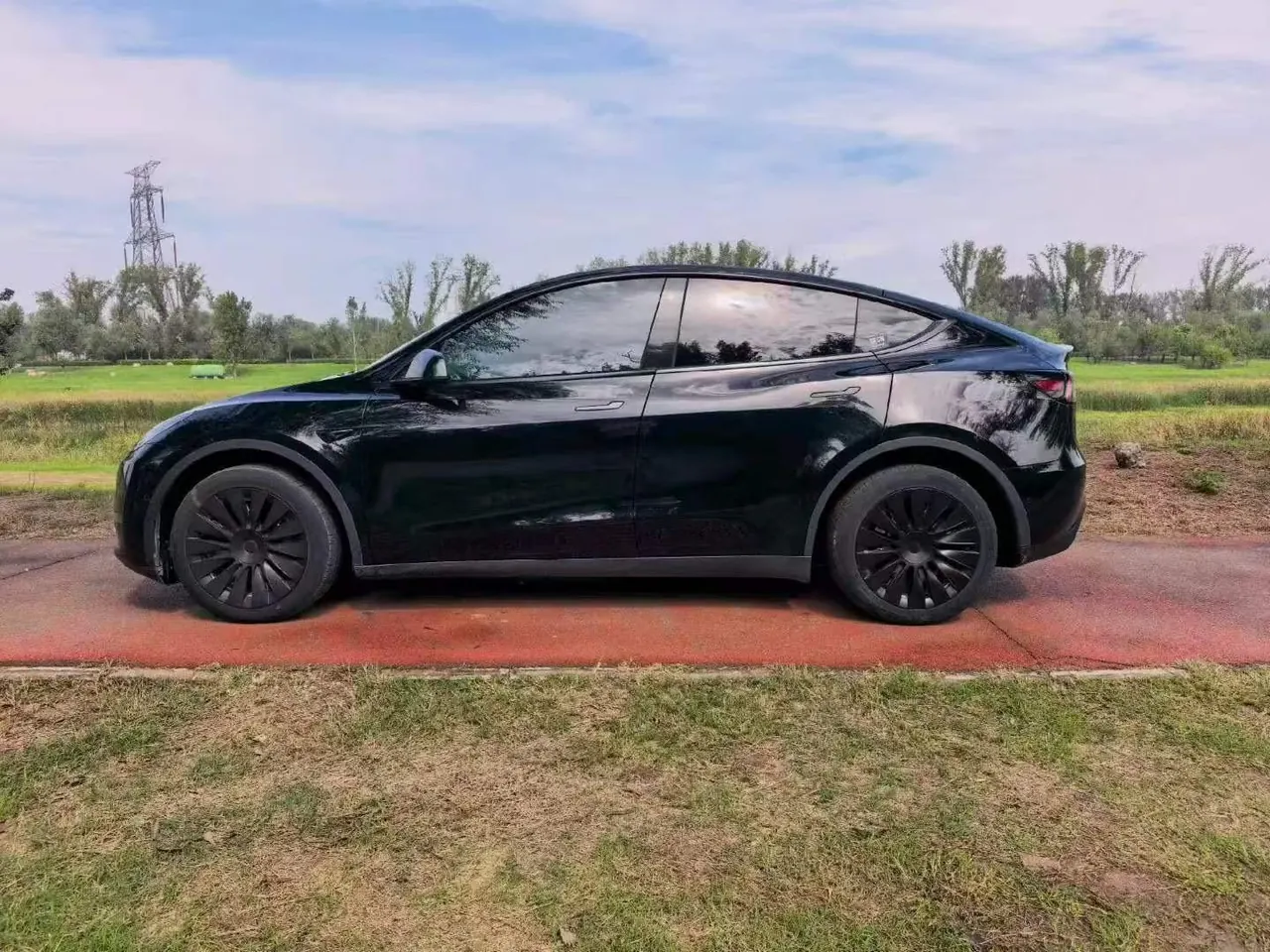 Tesla 2023 Model Y long endurance all-wheel drive version automatic transmission 4