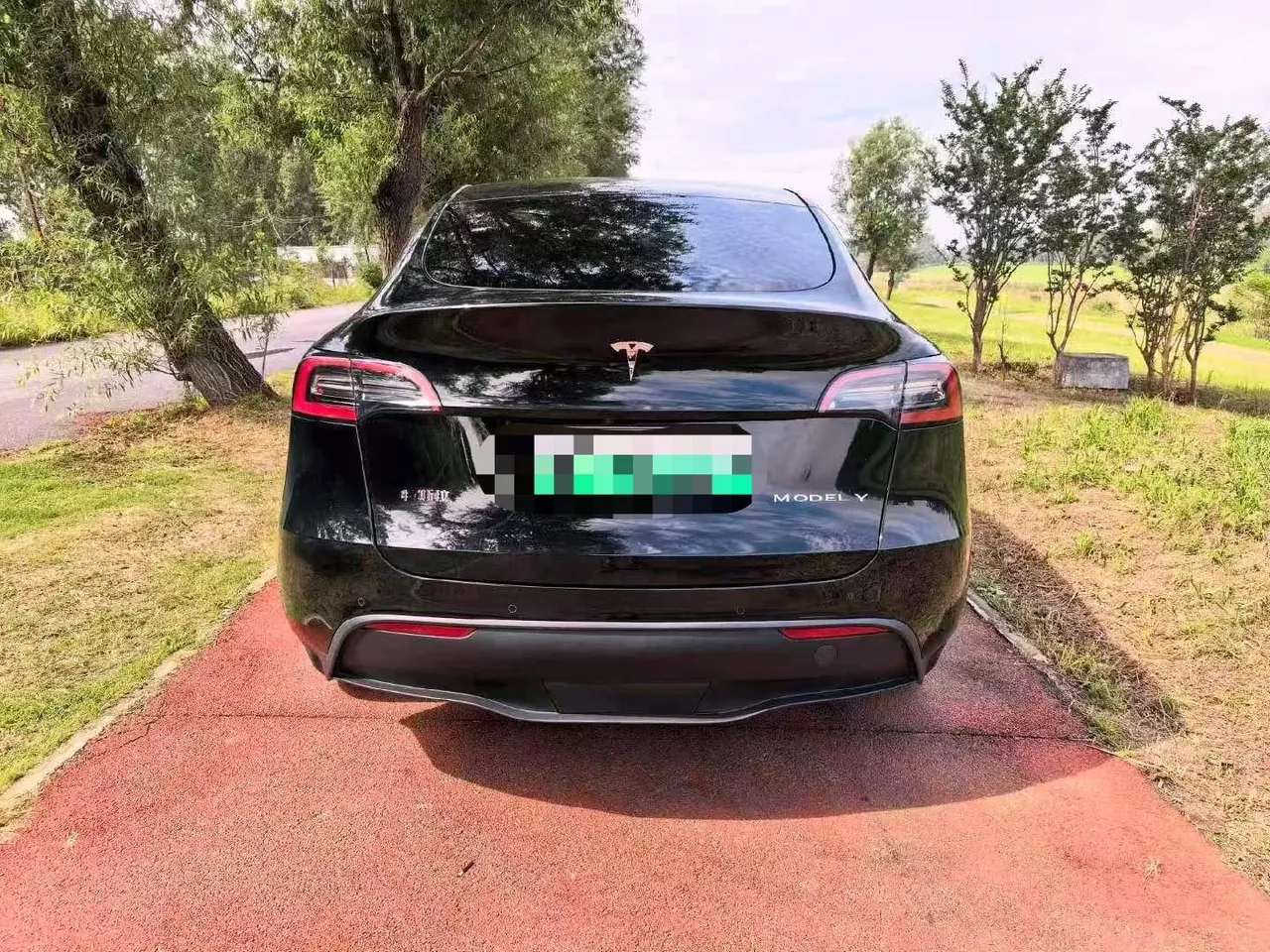 Tesla 2023 Model Y long endurance all-wheel drive version automatic transmission 5