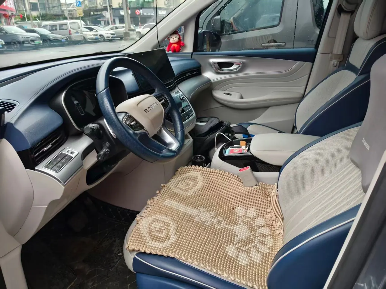 Roewe 2022 iMAX8 2.0TGI 400TGI Happy Gathering Edition Automatic Gear 7