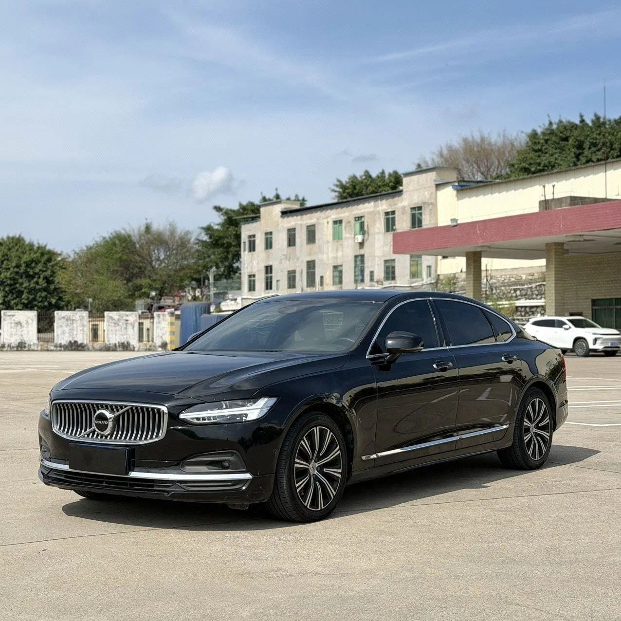 Open image lightbox: Volvo 2021 S90 48V 2.0T B5 Zhiyi Sports Edition Automatic Gear