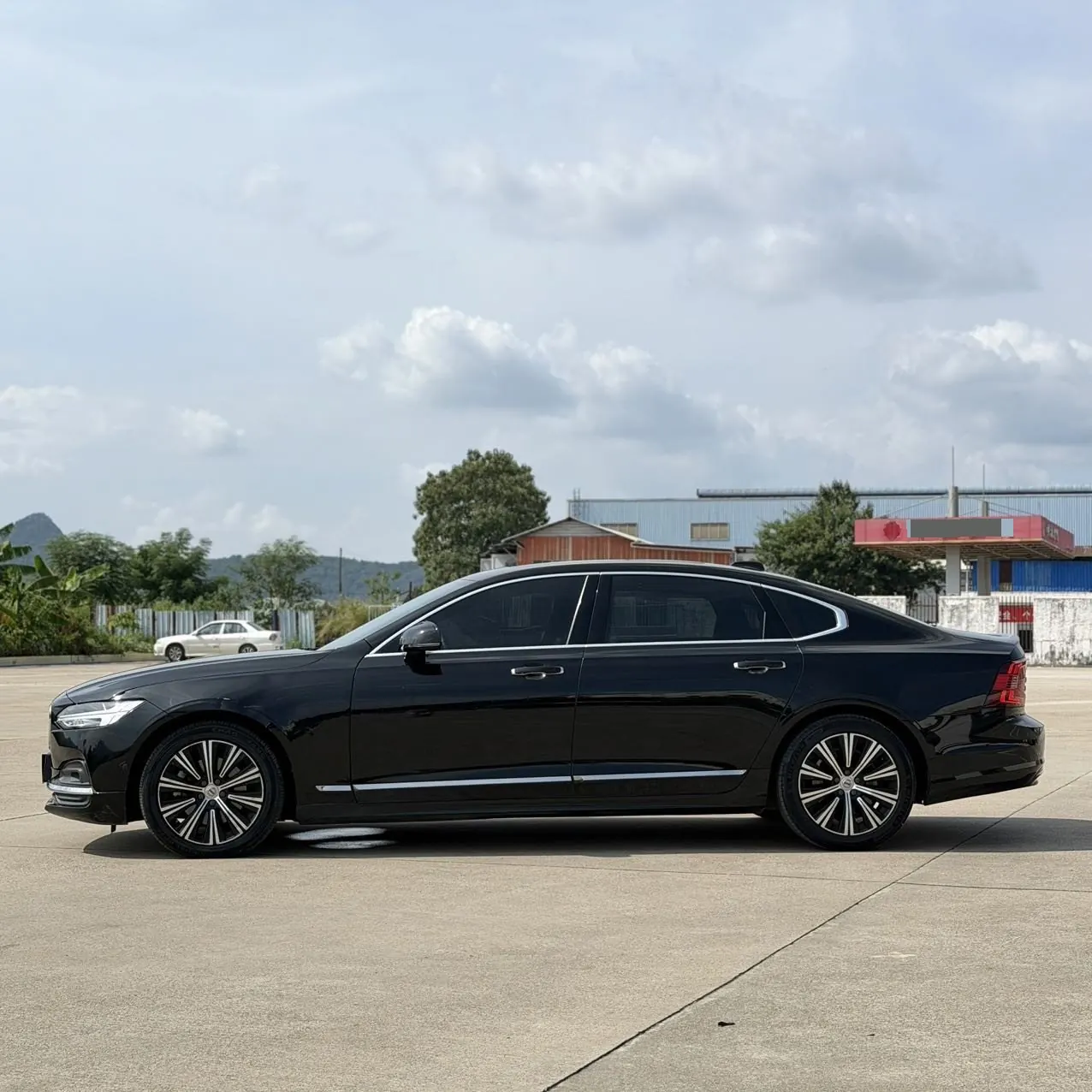 Volvo 2021 S90 48V 2.0T B5 Zhiyi Sports Edition Automatic Gear 3
