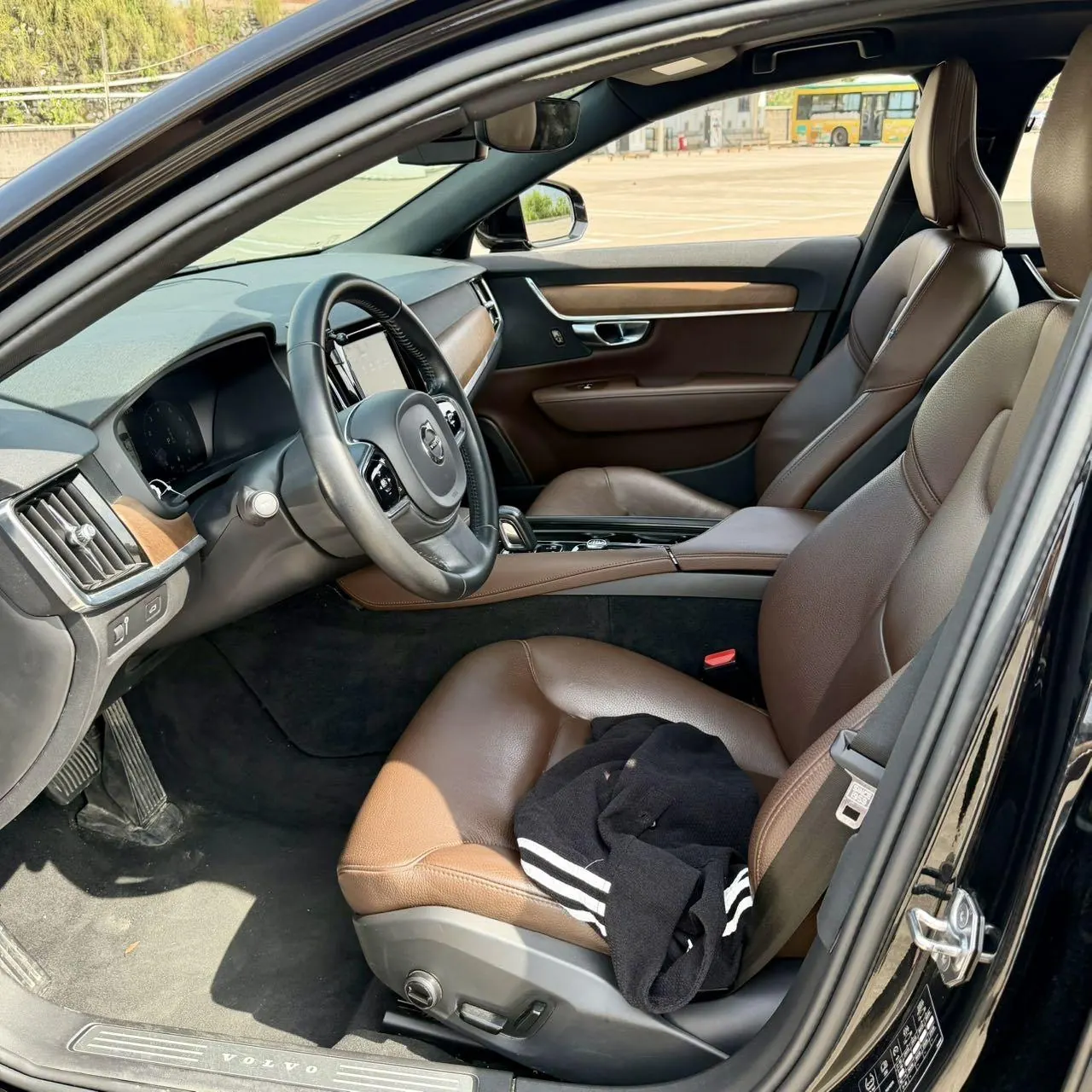 Volvo 2021 S90 48V 2.0T B5 Zhiyi Sports Edition Automatic Gear 7