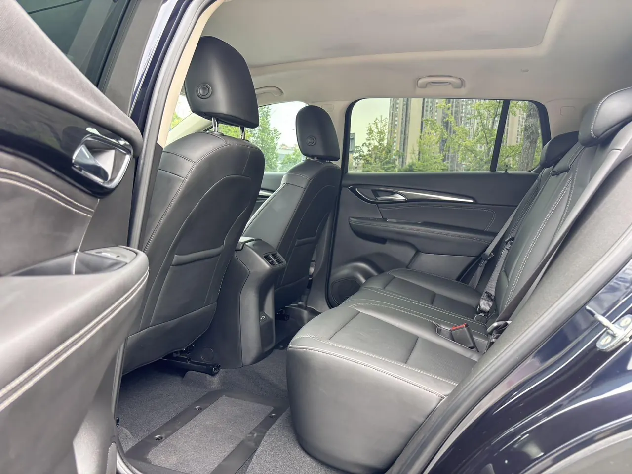 Buick 2021 Angkewei Plus 48V 2.0T 652T Luxury 5-seat Automatic Gear 5