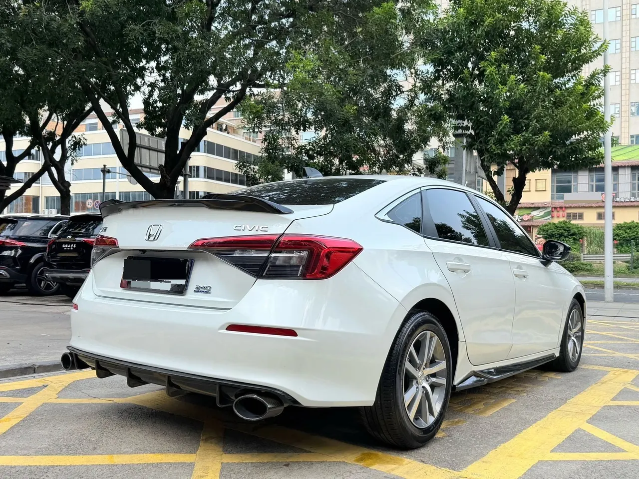 Honda 2023 Civic 1.5T Stepless 240TURBO Dynamic C Special Edition Automatic Gear 4