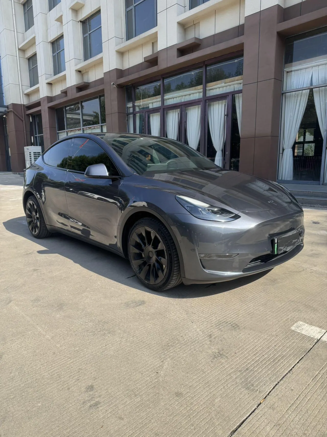 Tesla 2021 Model Y long endurance all-wheel drive version automatic transmission 2