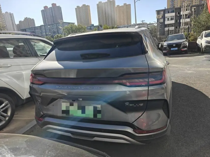 BYD 2023 Song PLUS DM-i 1.5 Stepless Champion Edition 110KM Flagship PLUS Automatic Gear 5