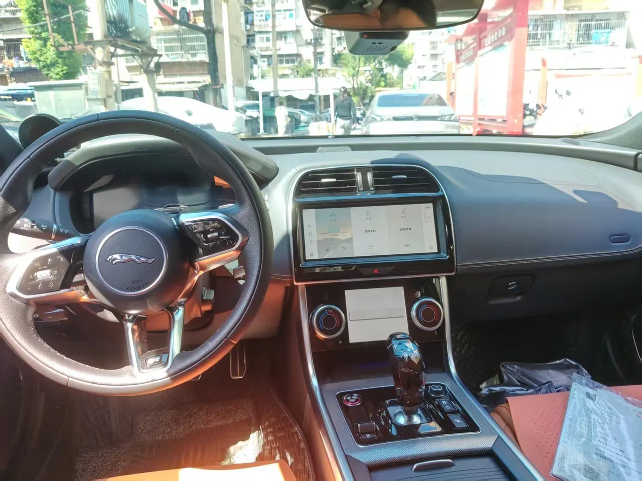 Jaguar 2023 XEL 2.0T 250PS R-DYNAMIC S Enterprising Sports Edition Automatic Gear 4