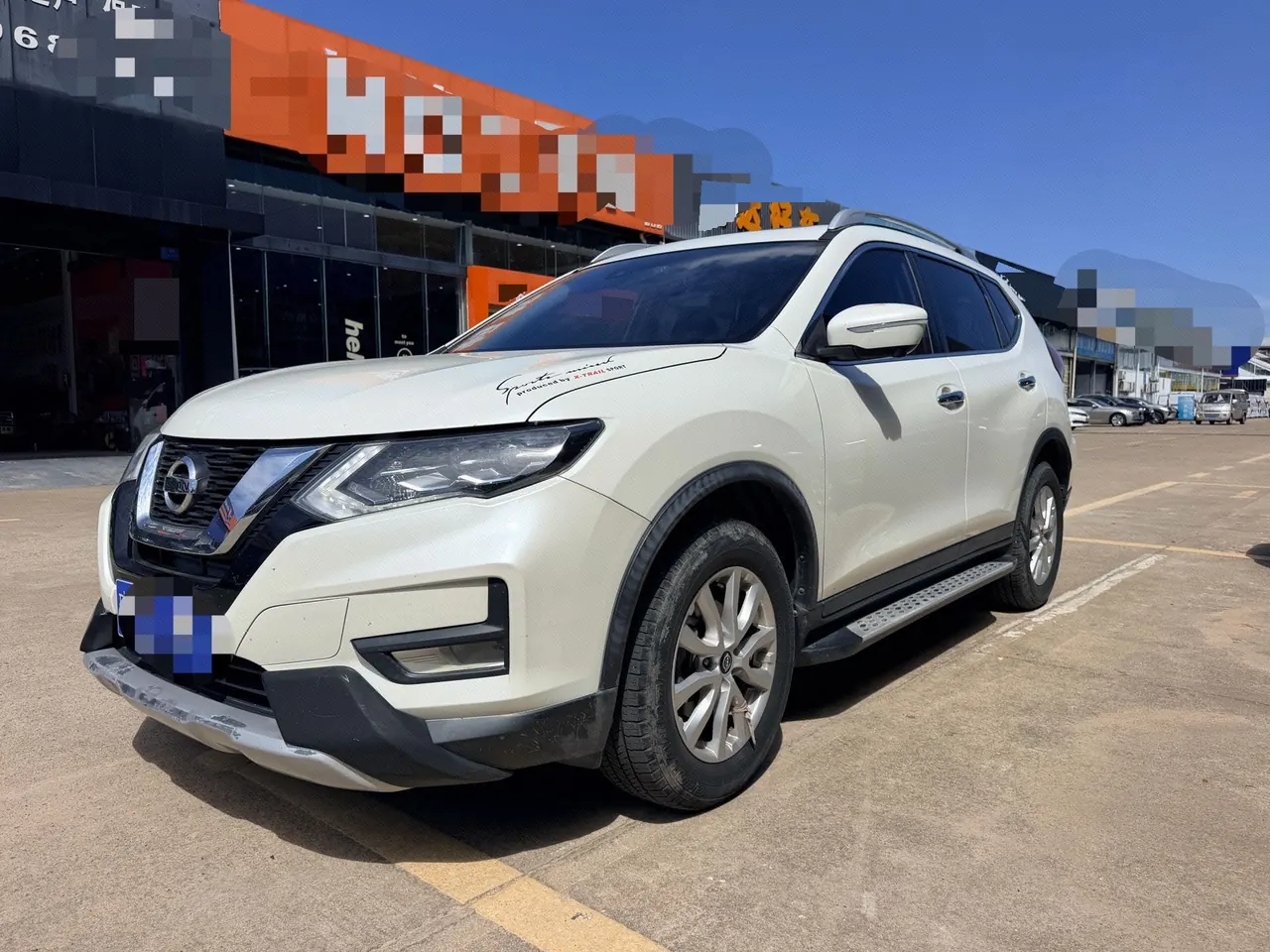 打开图片灯箱:Nissan 2021 Qijun 2.0 stepless XL Premium two-wheel drive Zhilian exclusive version of automatic gear
