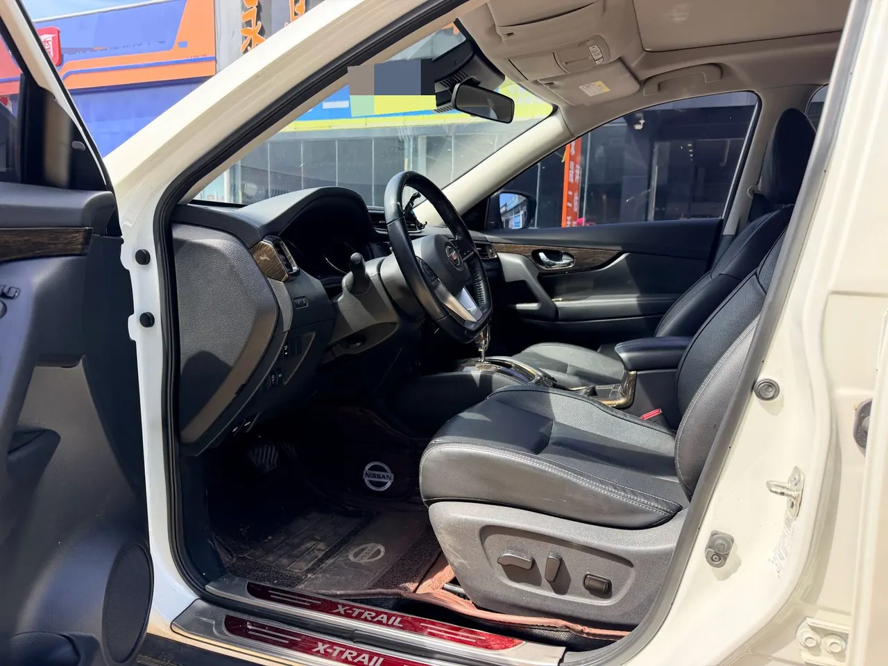Nissan 2021 Qijun 2.0 stepless XL Premium two-wheel drive Zhilian exclusive version of automatic gear 2
