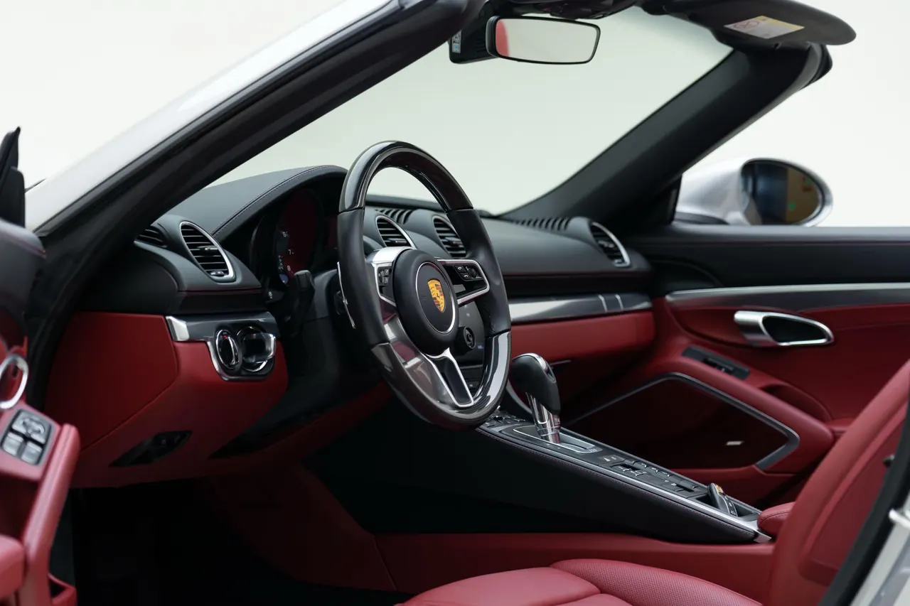 Porsche 718 (Imported) 2022 718 Boxer 2.0T Automatic 4