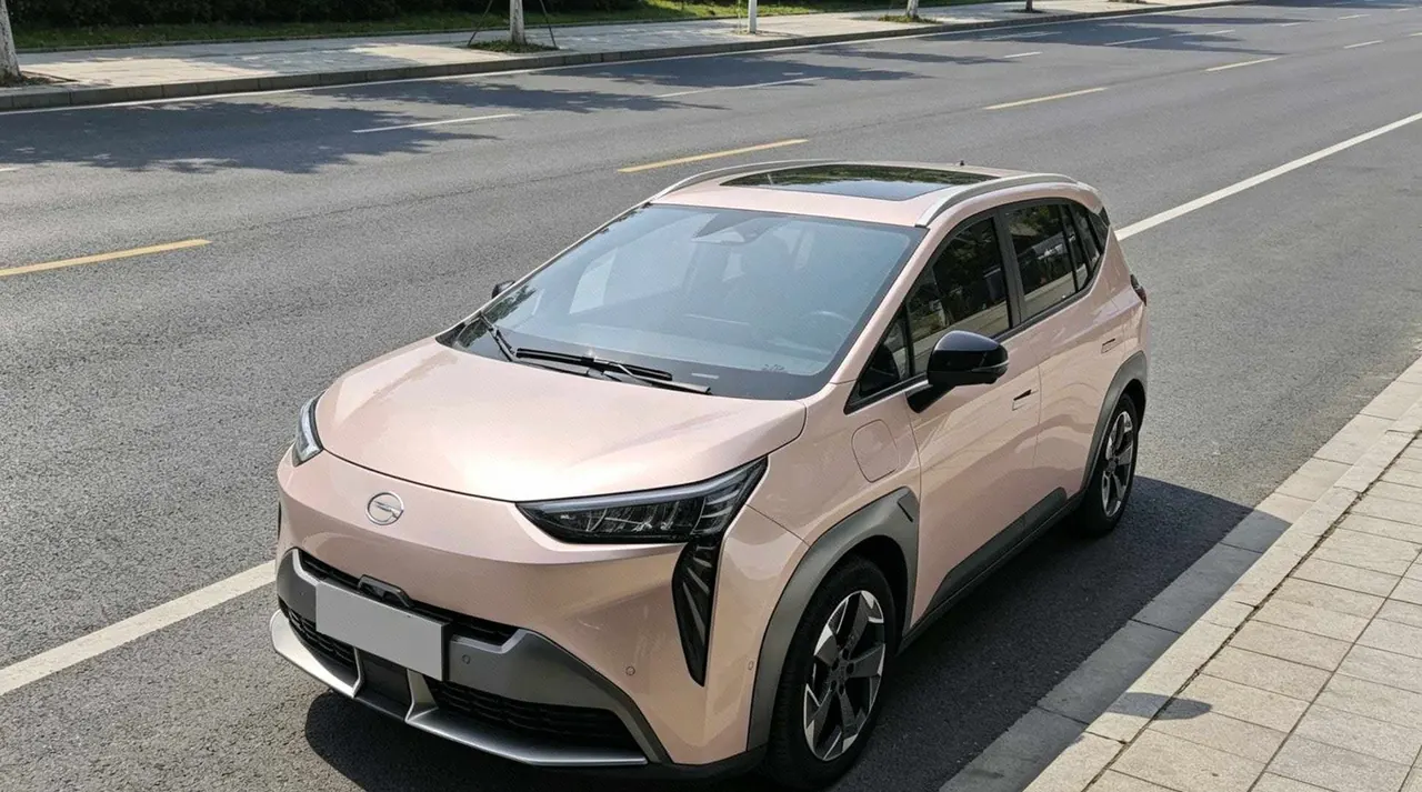 Открыть галерею: GAC Aion 2022 Aion Y 70 Smart Driving Edition Automatic Gear