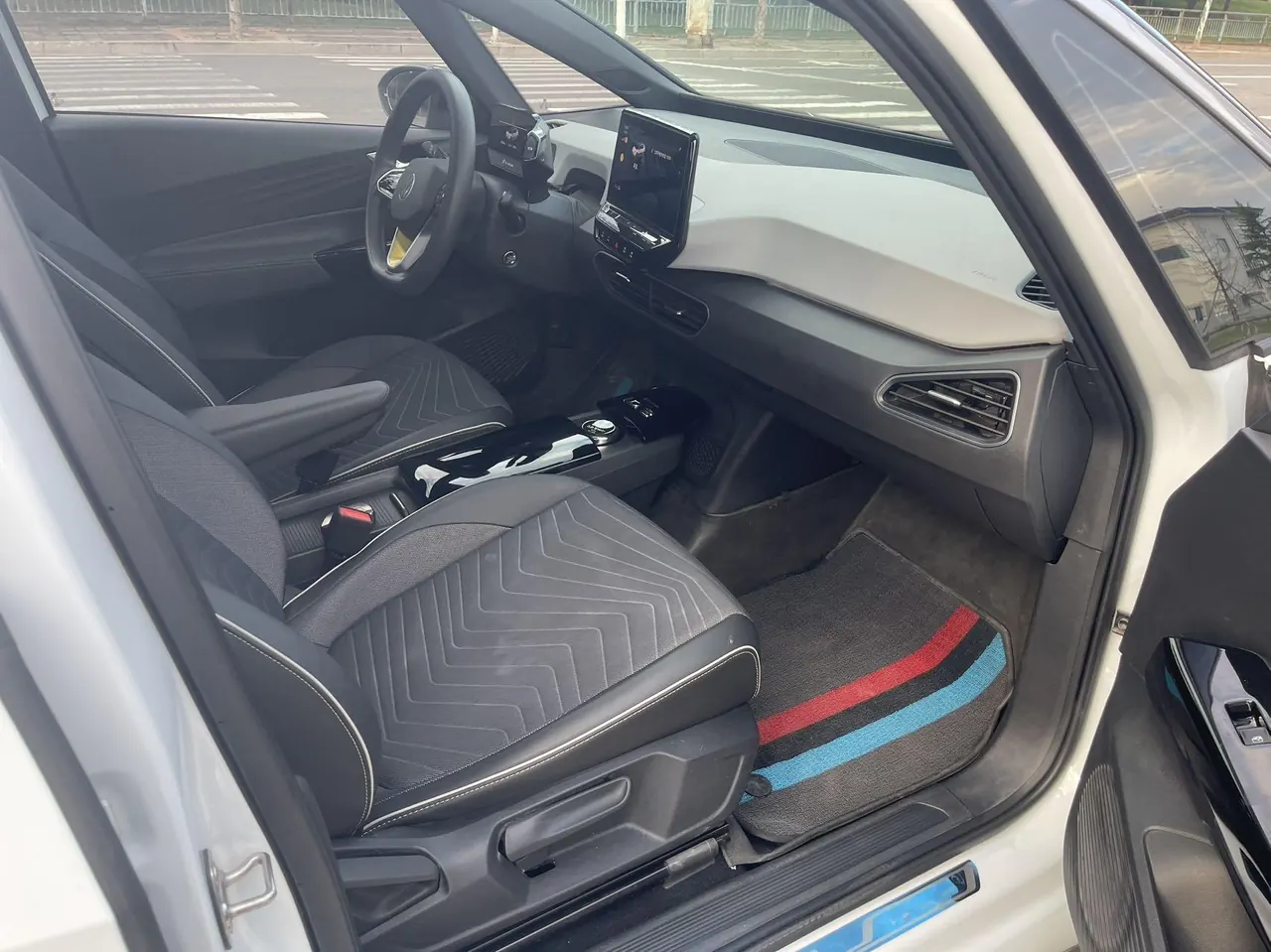 Volkswagen 2023 ID. 3 Upgraded Pure Smart Edition, Automatic Transmission 6