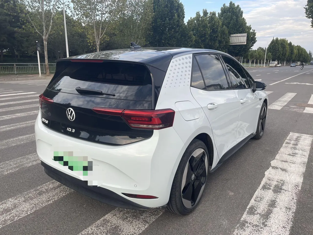 Volkswagen 2023 ID. 3 Upgraded Pure Smart Edition, Automatic Transmission 8