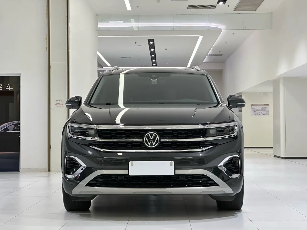Volkswagen 2021 models of 2.0TSI 380TSI four-wheel drive luxury version of Pro automatic gear 2