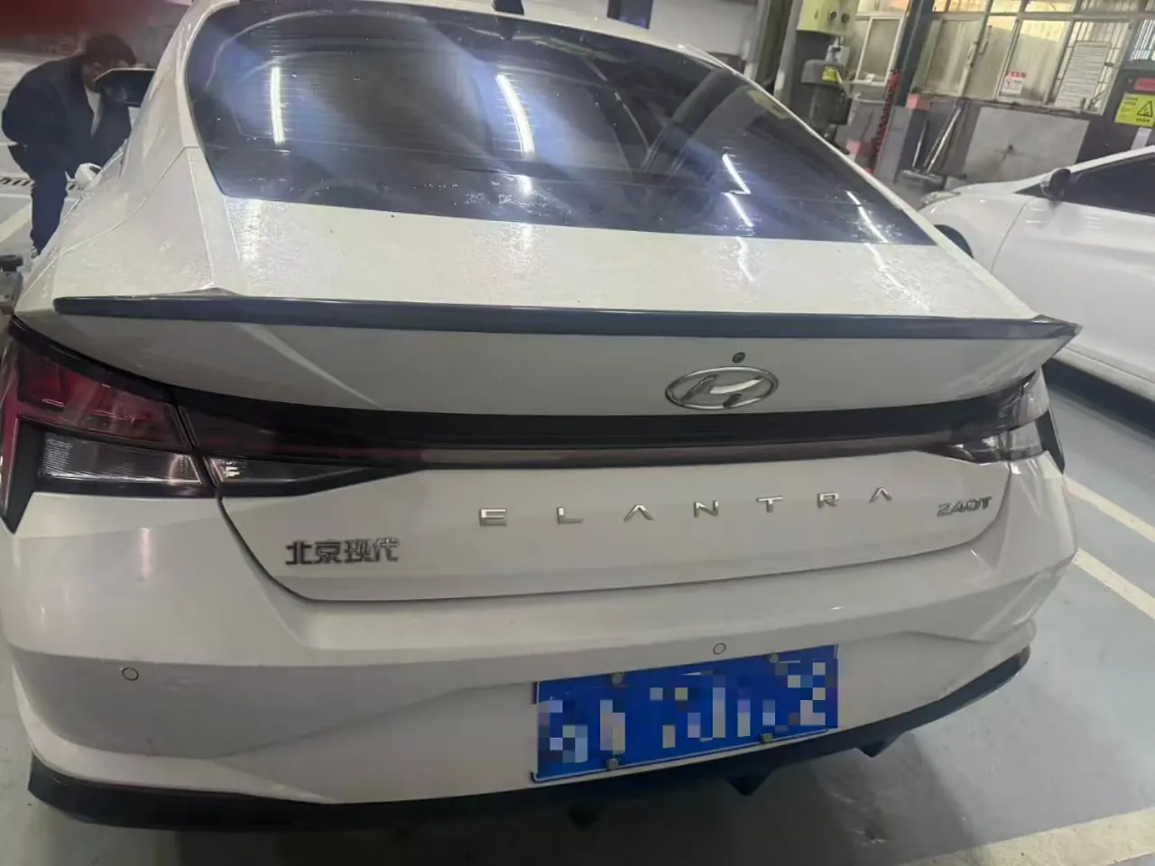 Hyundai 2021 Elantra -3-compartment 1.4TGDi 240TGDi LUX Premium Edition Automatic 2