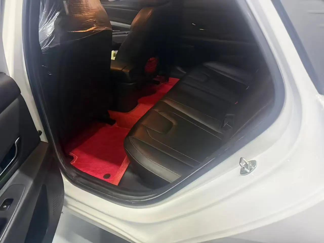 Hyundai 2021 Elantra -3-compartment 1.4TGDi 240TGDi LUX Premium Edition Automatic 3