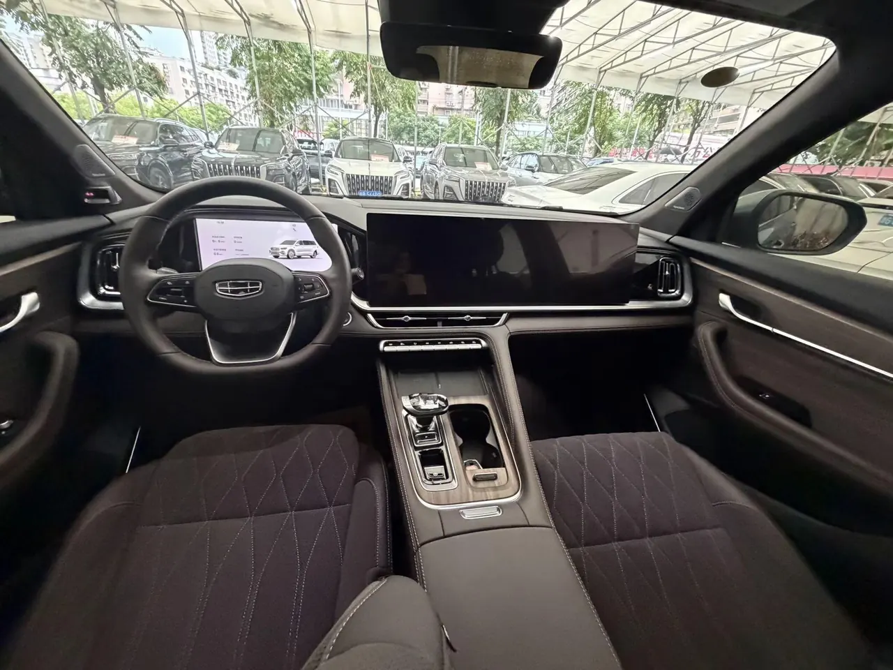 Geely 2026 XingyueL (Monjaro) 2.0TD Oriental Obsidian full moon version automatic gear 4
