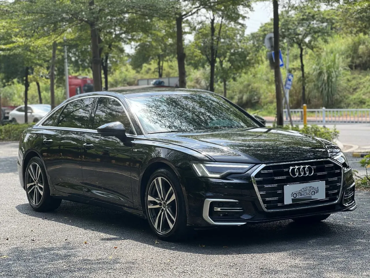 Audi 2023 A6L 2.0TFSI 40TFSI Deluxe Dynamic Automatic 3