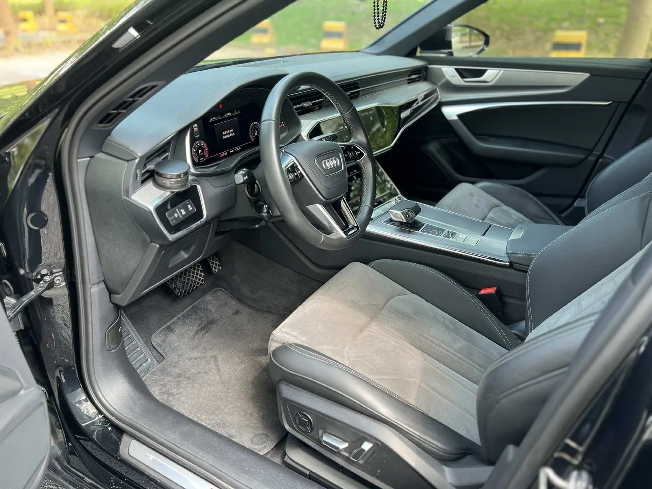 Audi 2023 A6L 2.0TFSI 40TFSI Deluxe Dynamic Automatic 4