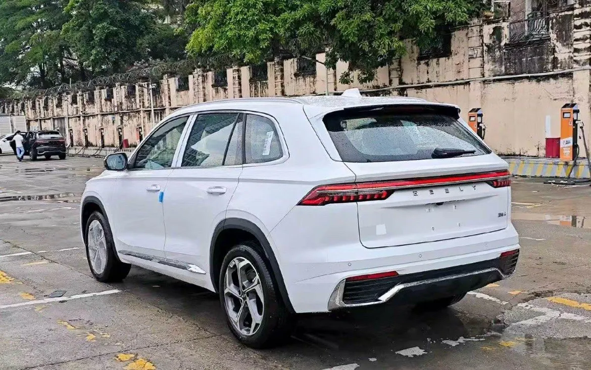 Geely 2026 XingyueL (Monjaro) 2.0TD Changfeng Mountain Version Automatic Gear 6