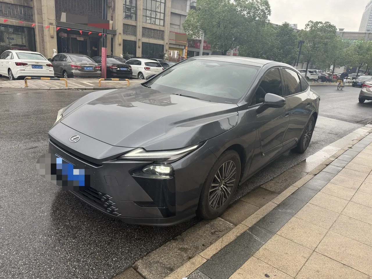 Открыть галерею: Lexus ES (Imported) 2026 ES300h 2.0 Stepless Automatic Gear