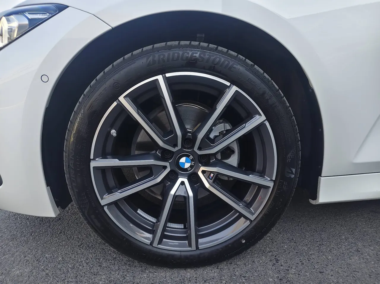 BMW 3 Series 2026 325Li 2.0T M Sports Suit Automatic Gear 2