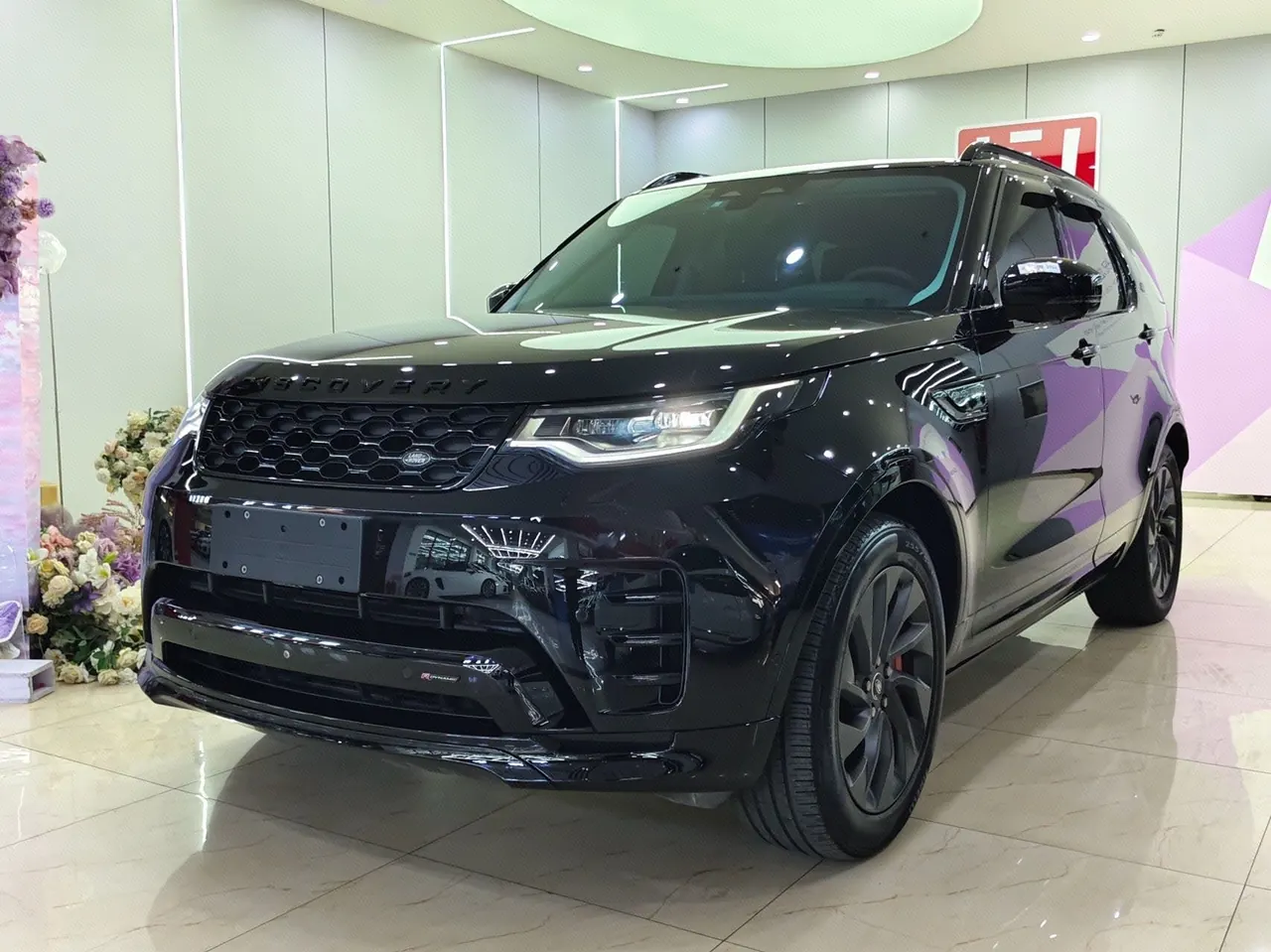 Land Rover found (imported) 2023 found 5 48V 3.0T 360PS R-Dynamic S automatic gear - View 1