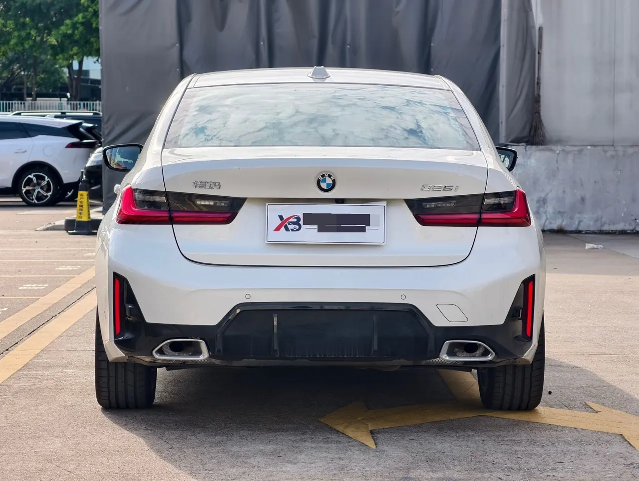 BMW 3 Series 2026 325i 2.0T M Sports Suit Automatic Gear 6