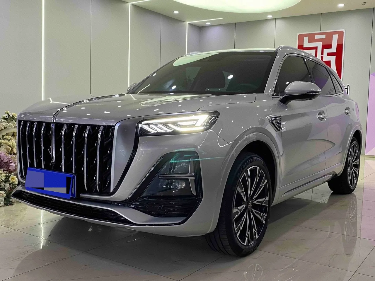 打开图片灯箱:HongQi 2023 HS5 2.0T 4-wheel drive flag enjoy Pro version automatic gear