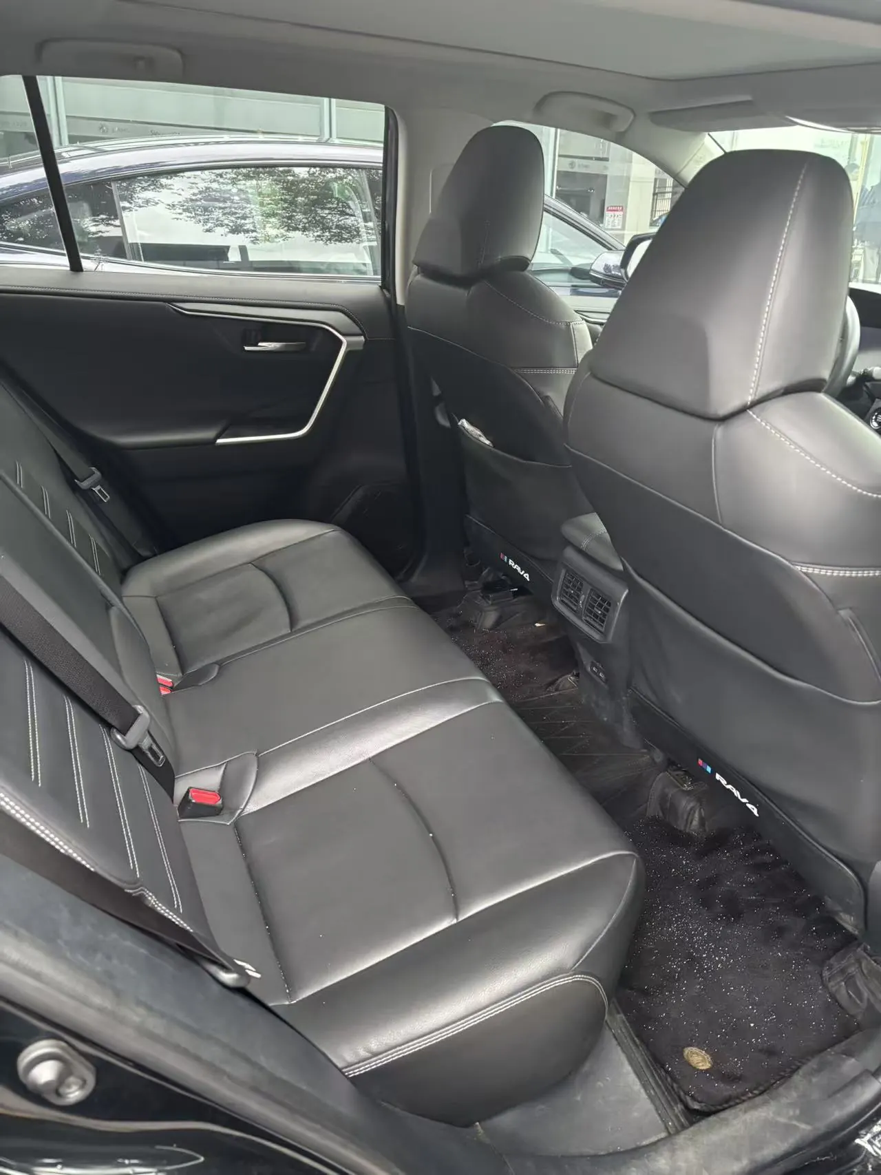 Toyota 2023 RAV4 Rongbo 2.0 Stepless Two-Drive Fashion Plus Edition Automatic Gear 5