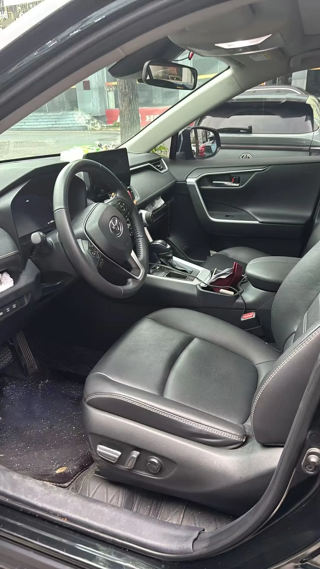 Toyota 2023 RAV4 Rongbo 2.0 Stepless Two-Drive Fashion Plus Edition Automatic Gear 6